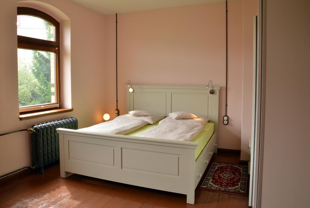 Alte Bahnstation Leipzig Apartment Стая снимка